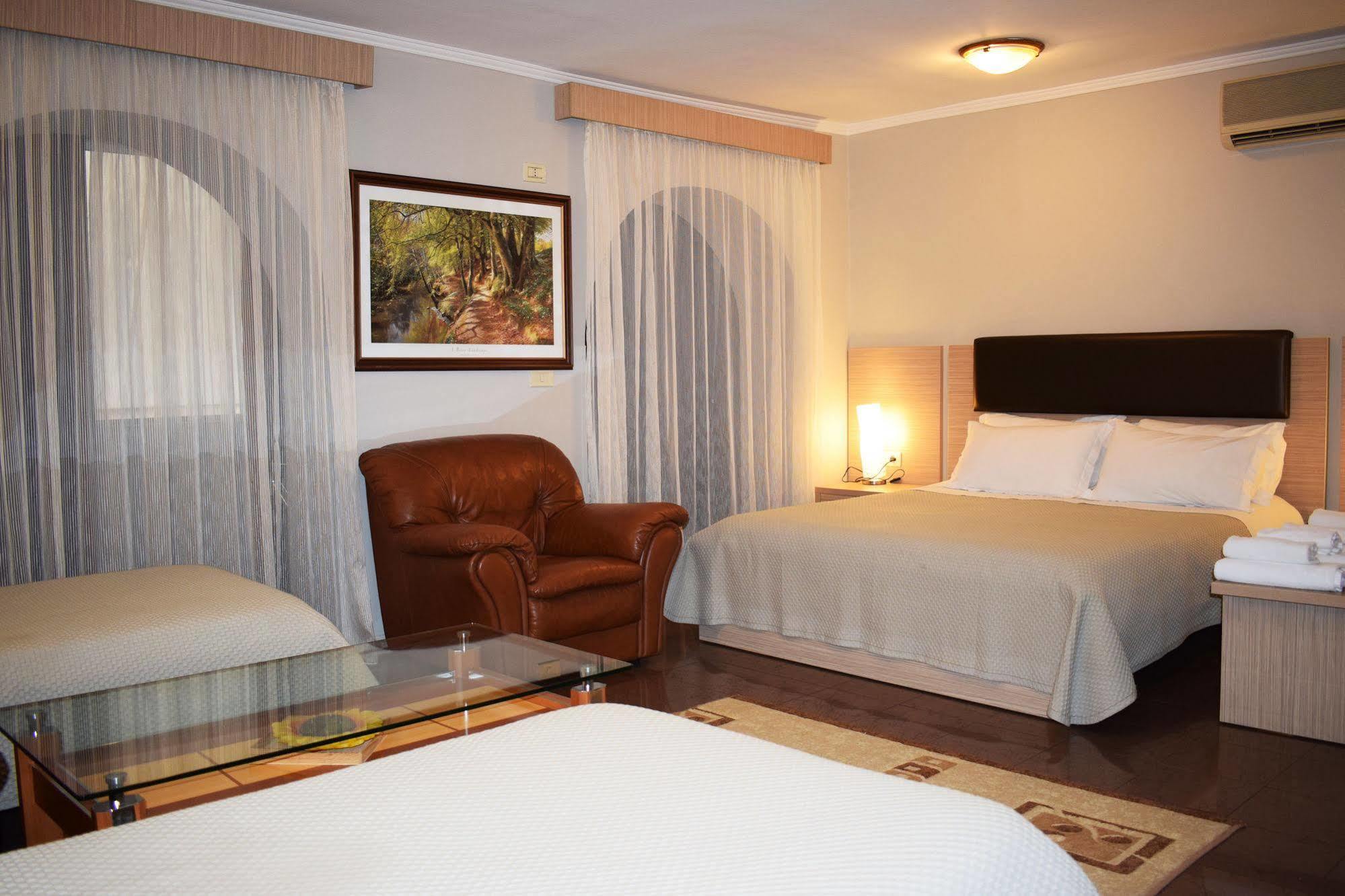 Freddy'S Hotel 3* Tirana