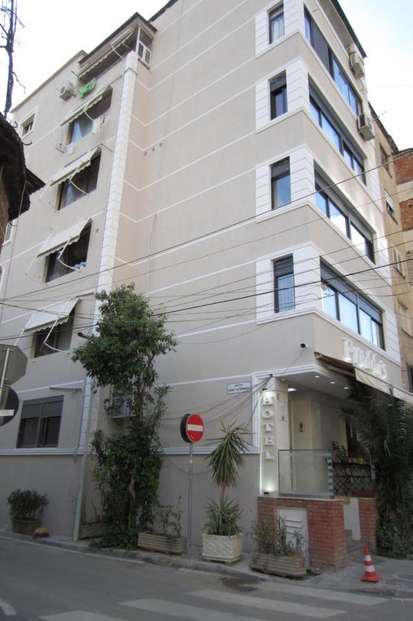 Freddy's Hotel Tirana